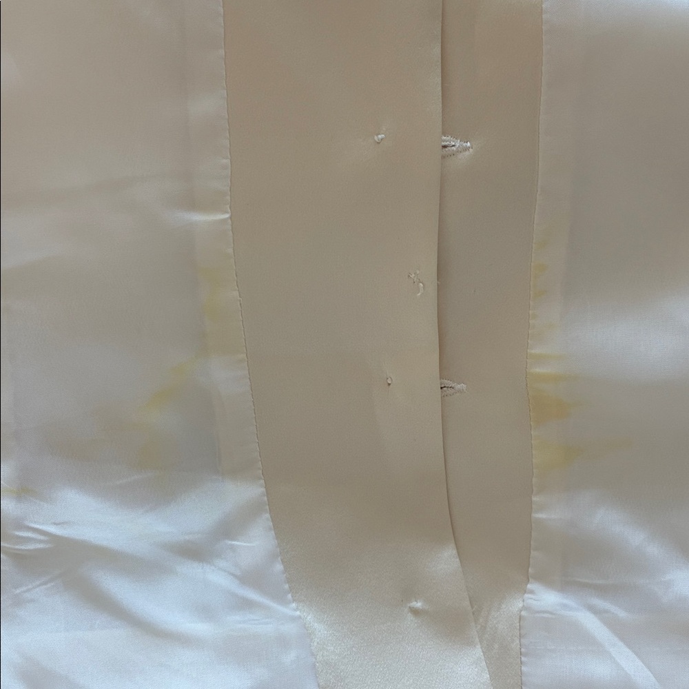 Sunny Choi Size 18 100% Silk Button-Up Back Top - Cream - Picture 8 of 8